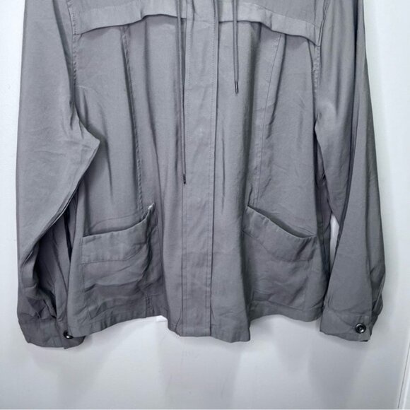 Torrid Grey Twill Hooded Crop Jacket Size 1x - Picture 6 of 15